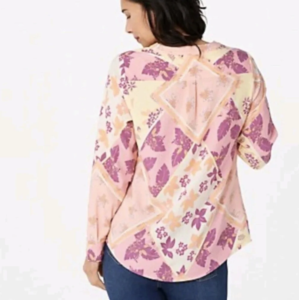 D & Co Pastel Floral Long Sleeve Blouse Size XL - Picture 2 of 6